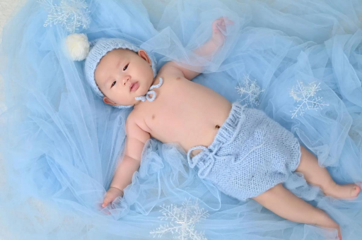 长沙供卵代怀两个半月宝宝发育标准